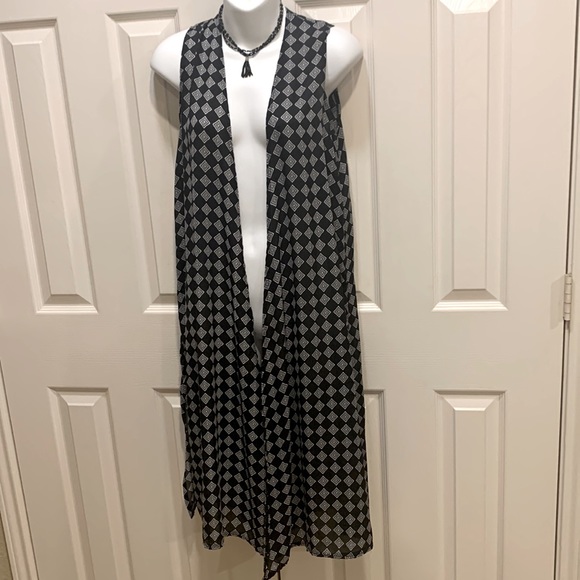 LuLaRoe Tops - LuLaRoe “Joy” Cardigan ❤️New Listing❤️